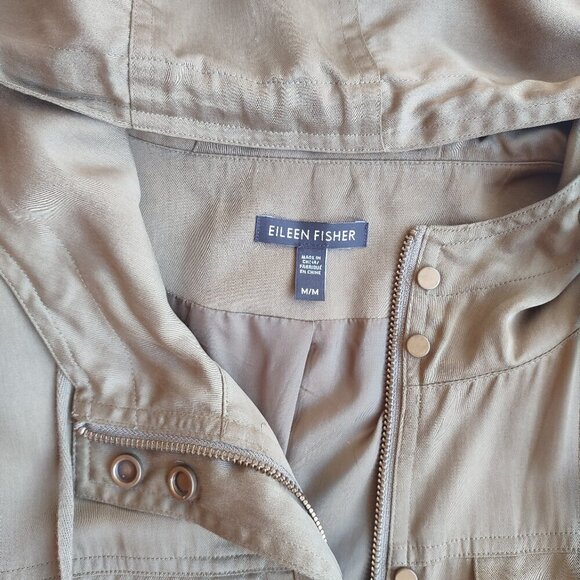 Eileen Fisher Women's Hooded Rain Jacket Lined Full Zip Size Medium Utility - Picture 8 of 10
